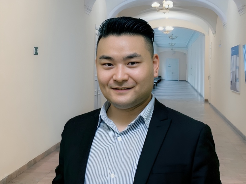 IEM TSU PhD Student Zhang Jie: "To Become a Scientist, You Just Need to Be Observant and Not Be Afraid to Change Your Path"