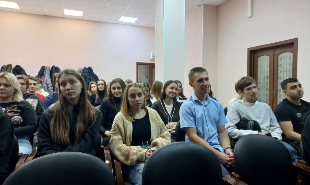 Студенты ИЭМ узнали о работе Томскстата и возможностях для студентов