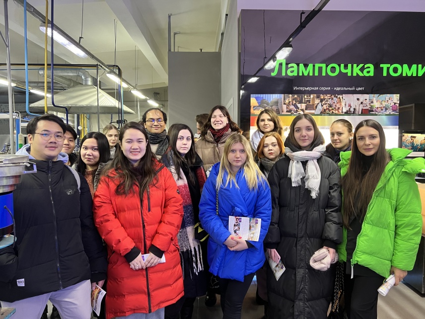 Как работает пивоварня и электроламповый завод – студенты смогли посмотреть своими глазами